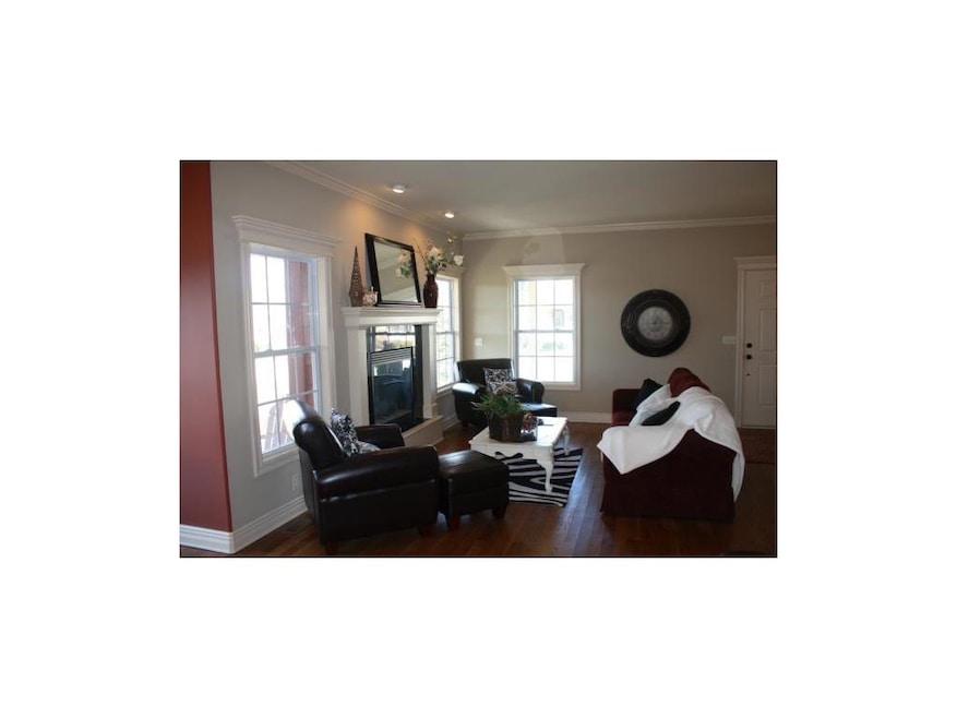 1825 SW Napa Valley Dr, Lees Summit, MO 64082 - photo 1