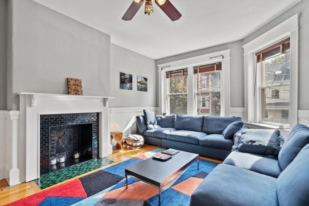 9 Verndale St unit 2, Brookline, MA 02446 - photo 1