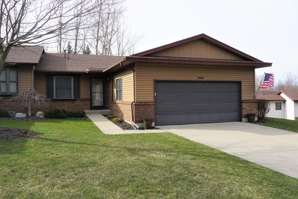 2064 Ken Ade St NE, Grand Rapids, MI 49505 - photo 1