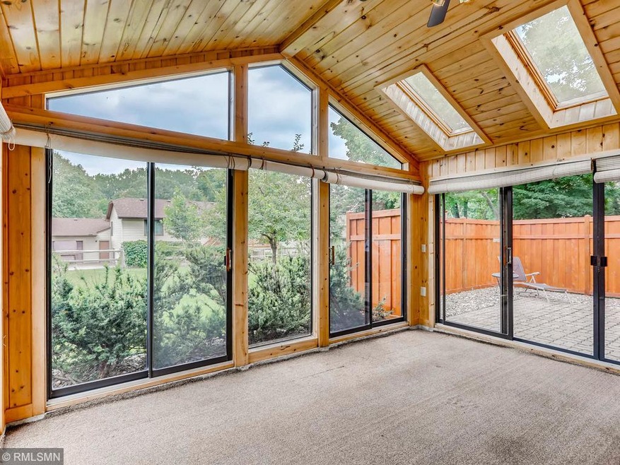 Gorgeous 3-Season porch