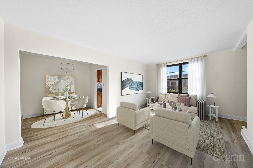 70-19 Park Dr E unit B, Flushing, NY 11367 - photo 1