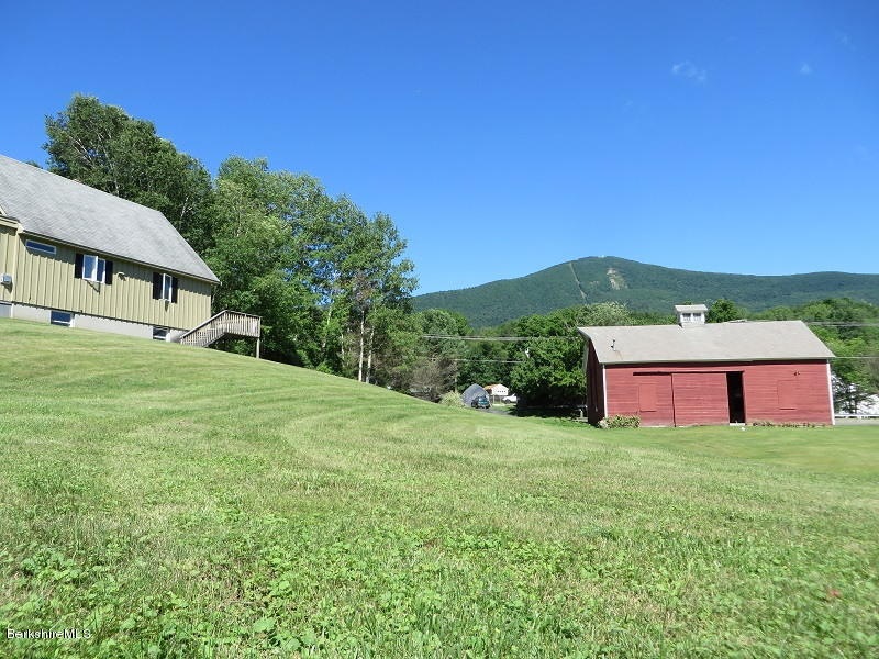 Chic Chalet, Classic Barn & Primo Land