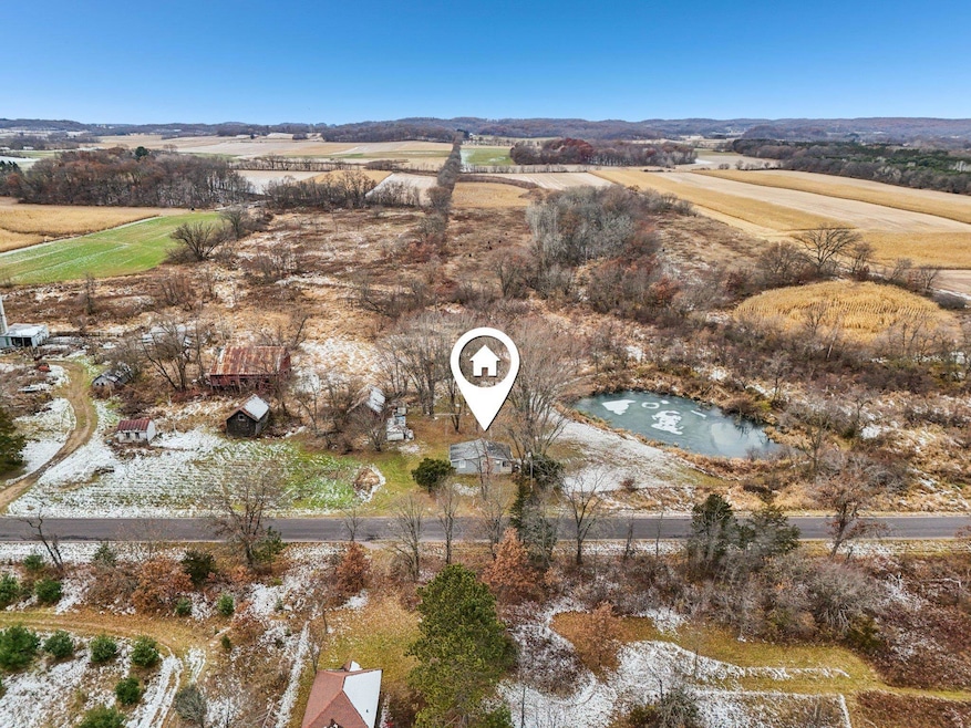 S1095 Town Hall Rd, Lyndon Station, WI 53944 - photo 1