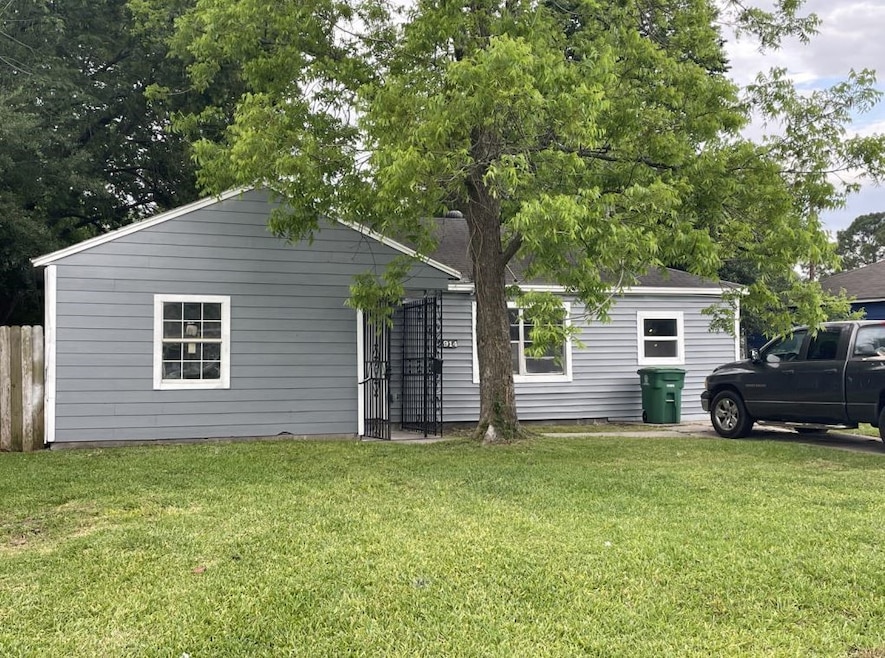 For Rent $1,600/month