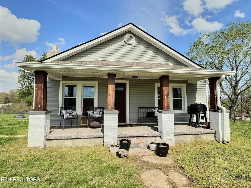 165 Lake Shore Ln, La Follette, TN 37766 - photo 1