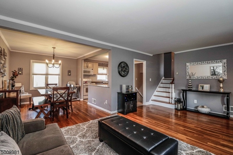 904 Kent Place, Linden, NJ 07036 - photo 1