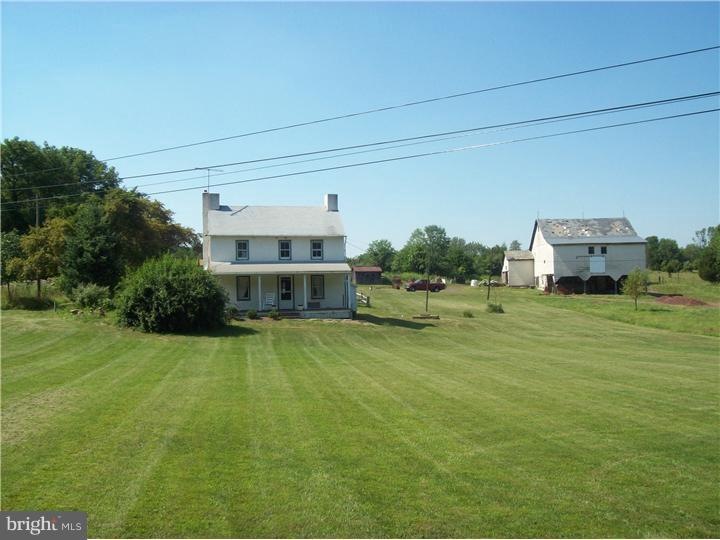 180 Smithtown Rd, Pipersville, PA 18947 - photo 1