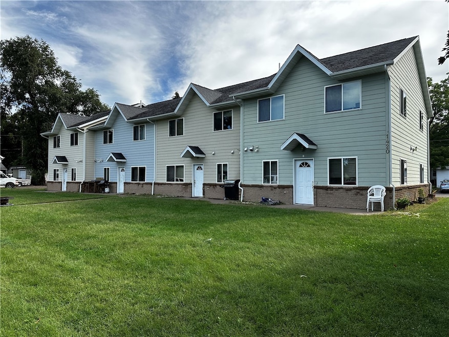 1420 2nd St W unit A, Menomonie, WI 54751 - photo 1