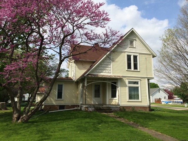 302 W Chestnut St, Malden, IL 61337 - photo 1