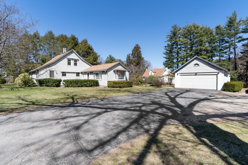 354 Chapin St, Ludlow, MA 01056 - photo 1