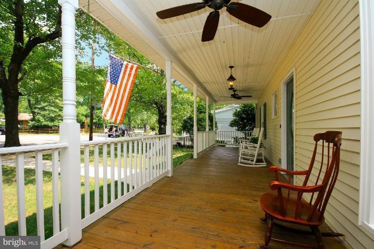 147 S Spring St, Falls Church, VA 22046 - photo 1