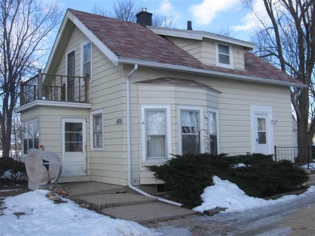 1828 S Fish Hatchery Rd, Fitchburg, WI 53575 - photo 1