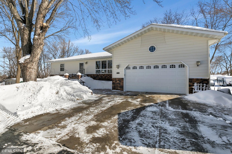 24 Summit Ave S, Sauk Rapids, MN 56379 - photo 1