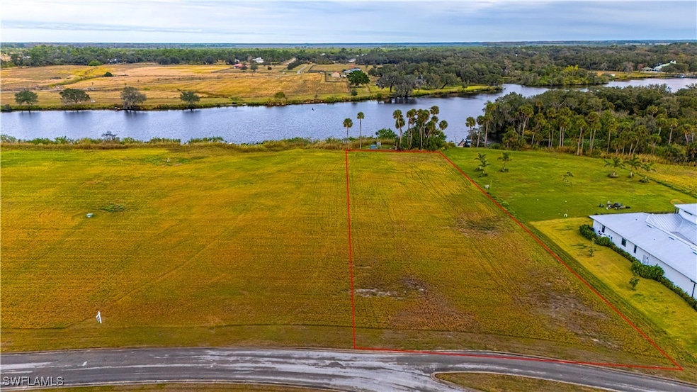 Bird's eye view featuring a river view.