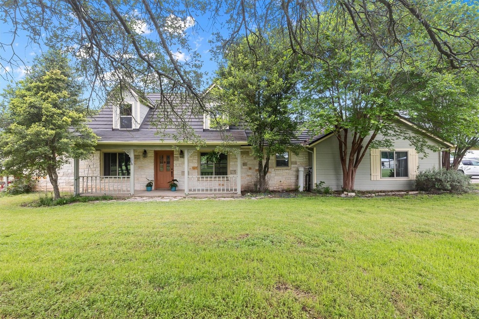 330 Woodcreek Ct, Granbury, TX 76049 - photo 1