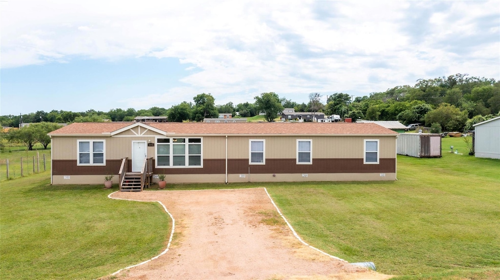 Manufactured / mobile home with crawl space, a sh