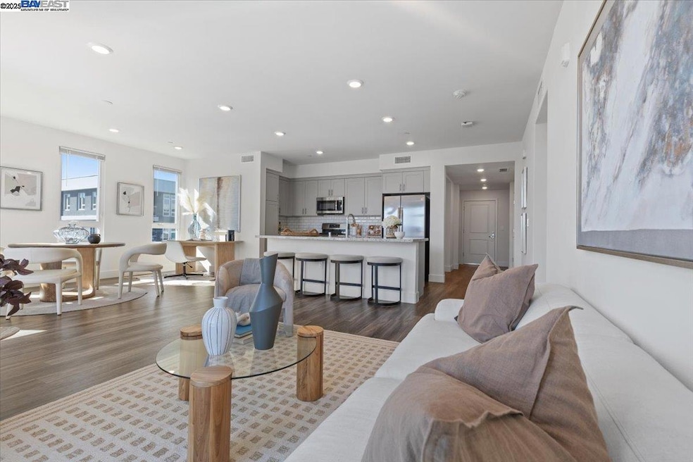 Bright Open-Concept Living with Designer Kitchen & Natural Light