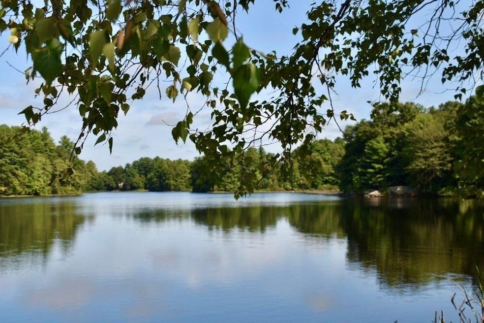 68 Palisades Cir, Stoughton, MA 02072 - photo 1