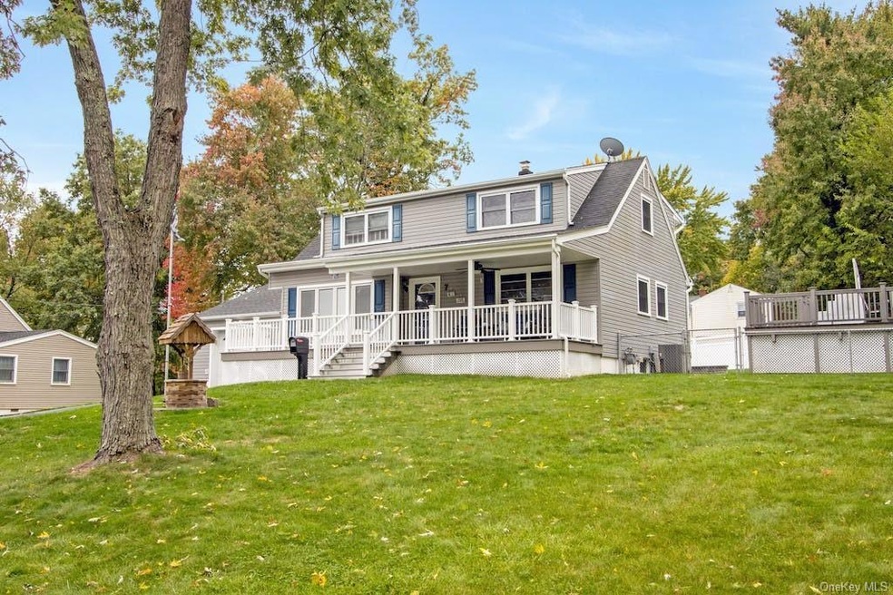 7 Oak Ln, Nanuet, NY 10954 - photo 1