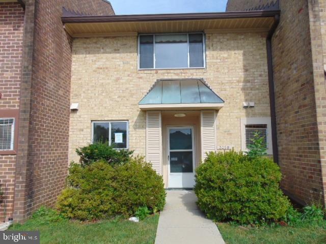 3258 Gleneagles Dr, Silver Spring, MD 20906 - photo 1