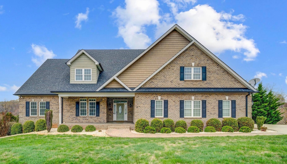 1695 Colby Dr Front