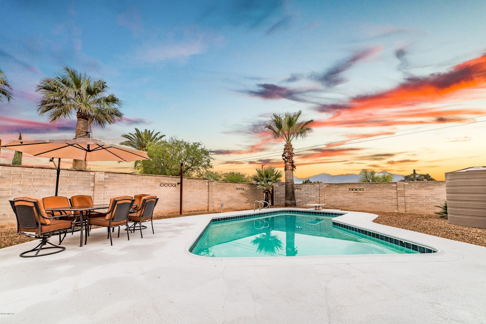 Enjoy your private Tucson sunsets!