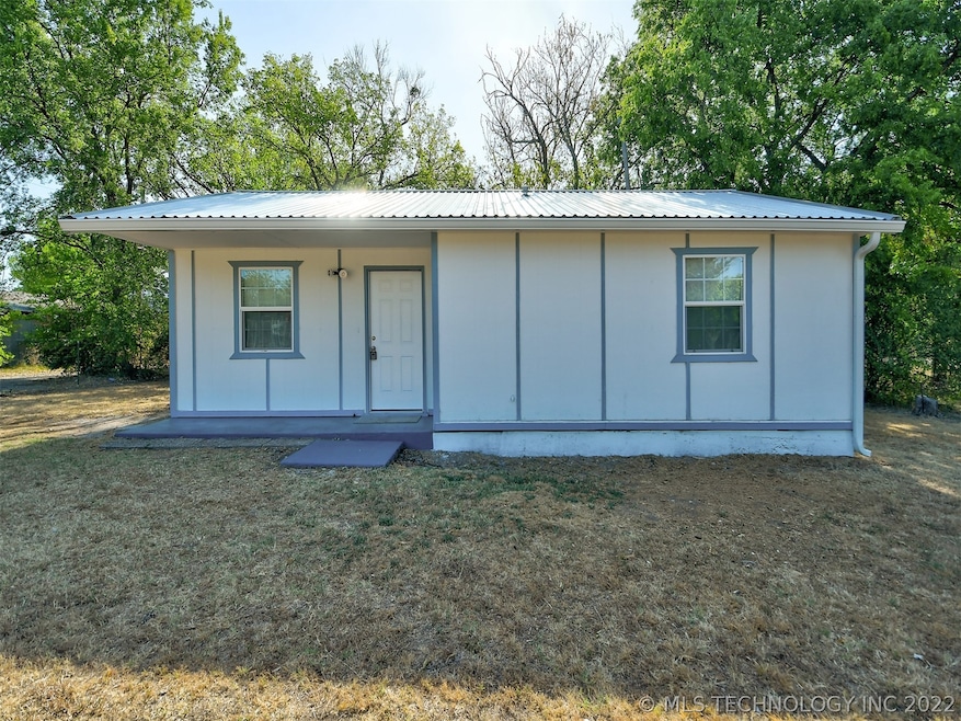 1080 7th St, Wilson, OK 73463 - photo 1