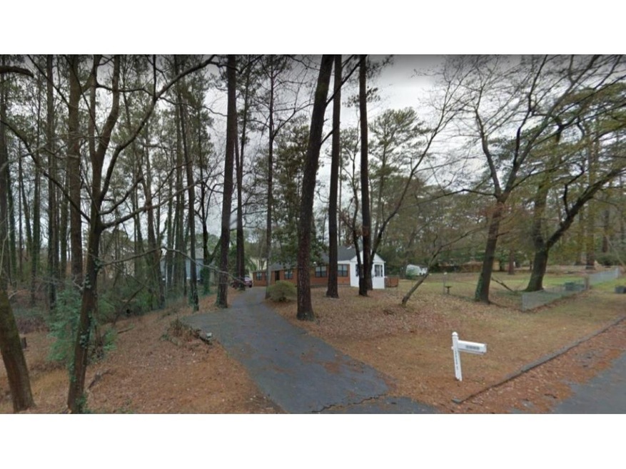 Amazing Opportunity In Lavista Park!