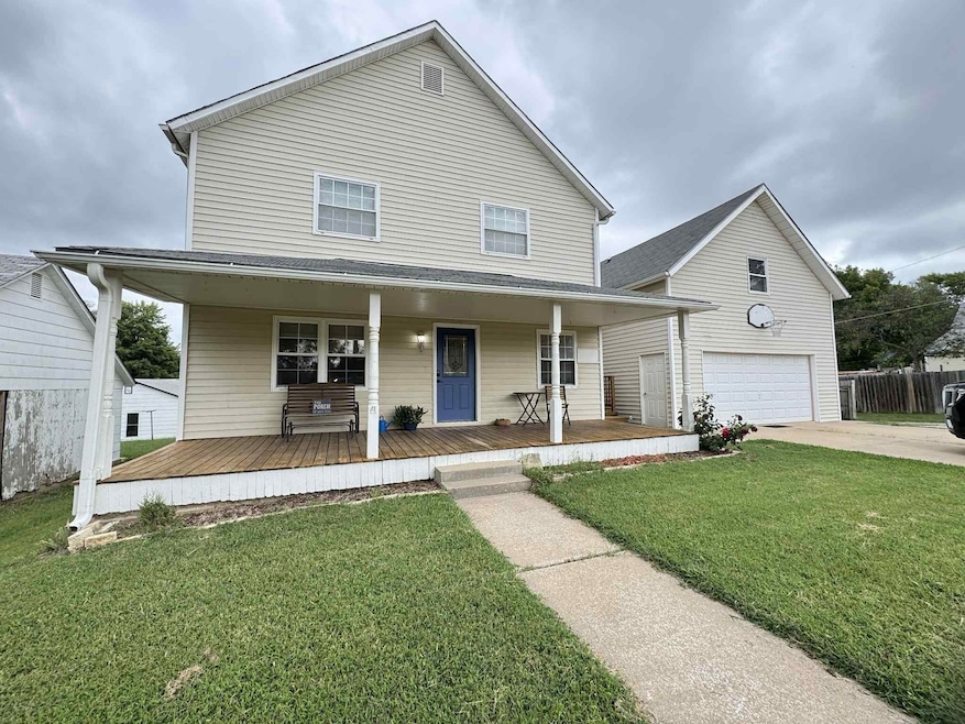 1710 Fowler Ave, Winfield, KS 67156 - photo 1