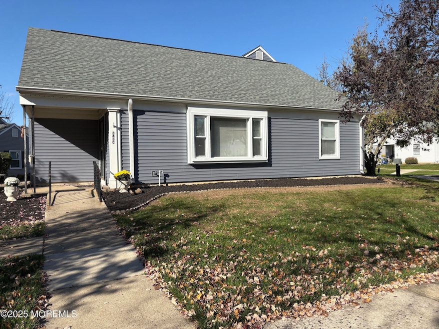 343N Narragansett Ln unit 343C, Monroe Township, NJ 08831 - photo 1