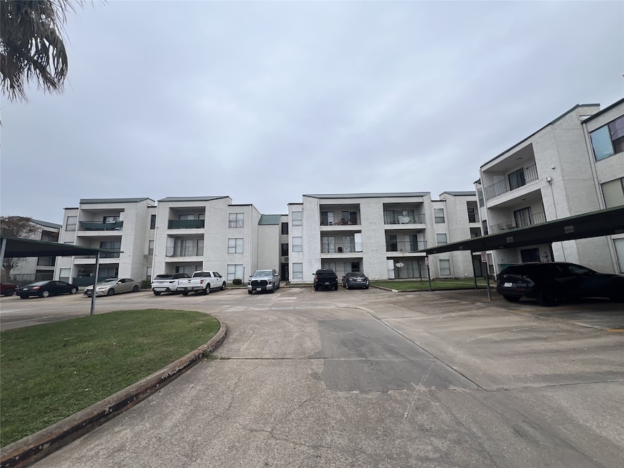 Welcome to 2830 S Bartell Dr!