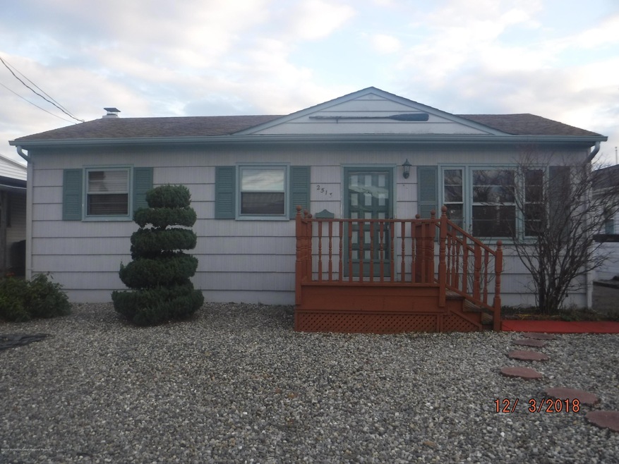 2513 Hiering Rd, Toms River, NJ 08753 - photo 1