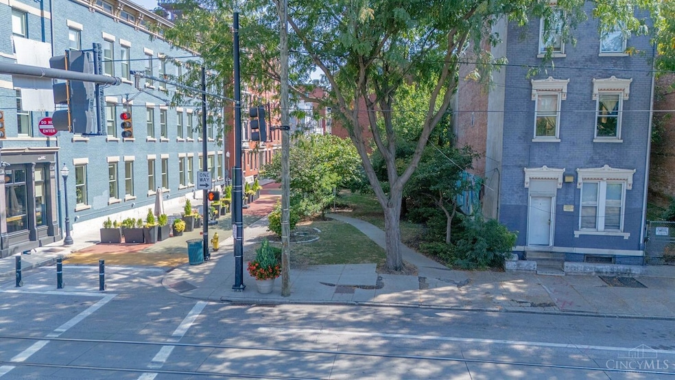 1330 Race St, Cincinnati, OH 45202 - photo 1