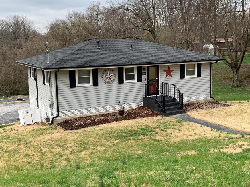 40 Eberhart Dr, Caseyville, IL 62232 - photo 1