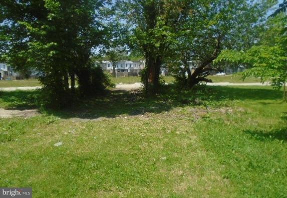 2752 Fenwick Ave, Baltimore, MD 21218 - photo 1