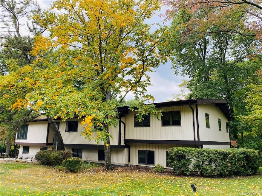 5 Timber Trail, Suffern, NY 10901 - photo 1