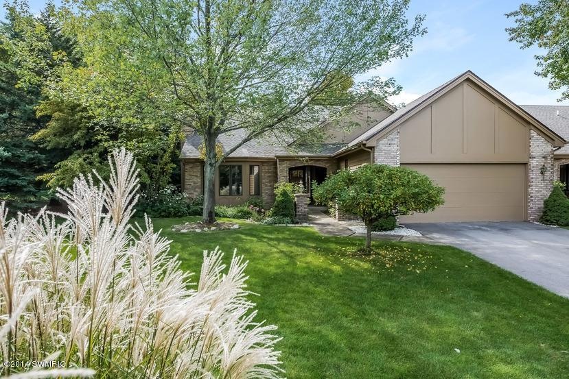 001-Front_View-1256096-mls