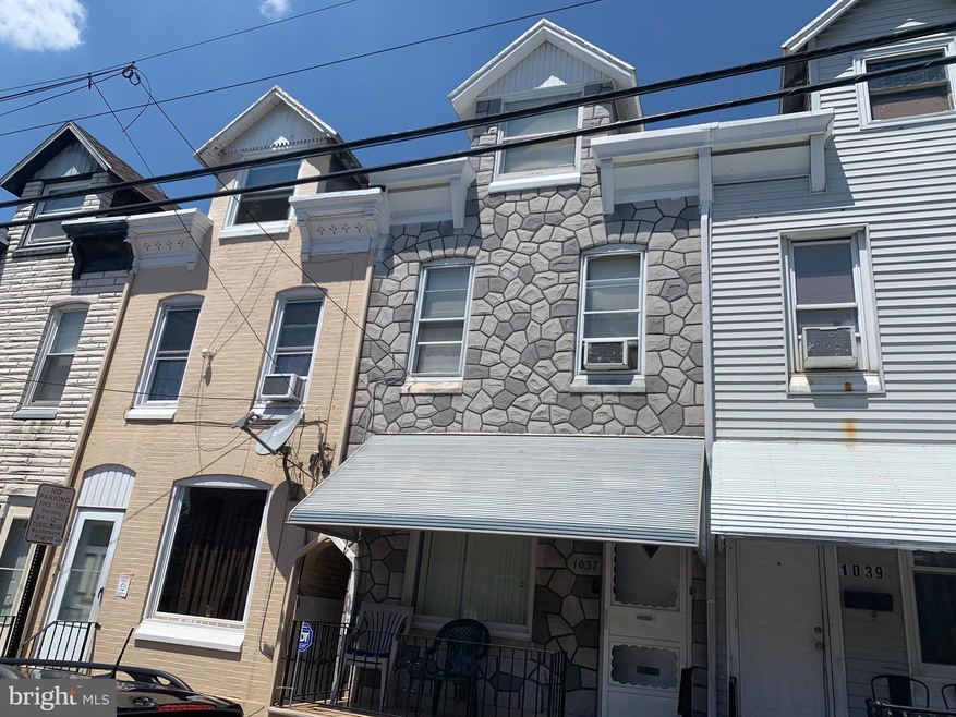 1037 Douglass St, Reading, PA 19604 - photo 1