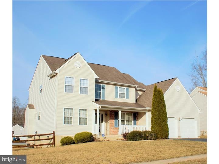 123 W Flagstone Dr, Newark, DE 19702 - photo 1