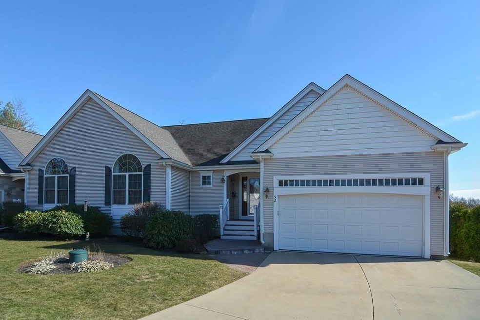 52 Farrington St unit 52, Franklin, MA 02038 - photo 1