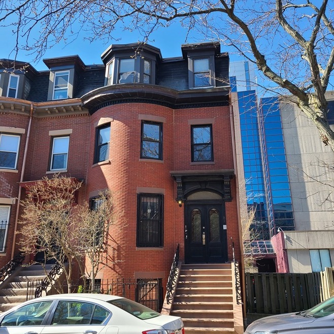 81 E Brookline St unit 2, Boston, MA 02118 - photo 1