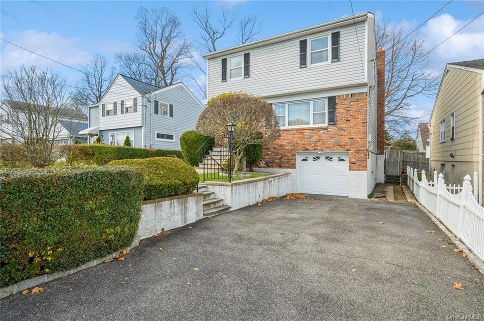 Sold $685,000 • Co-Listing Agent