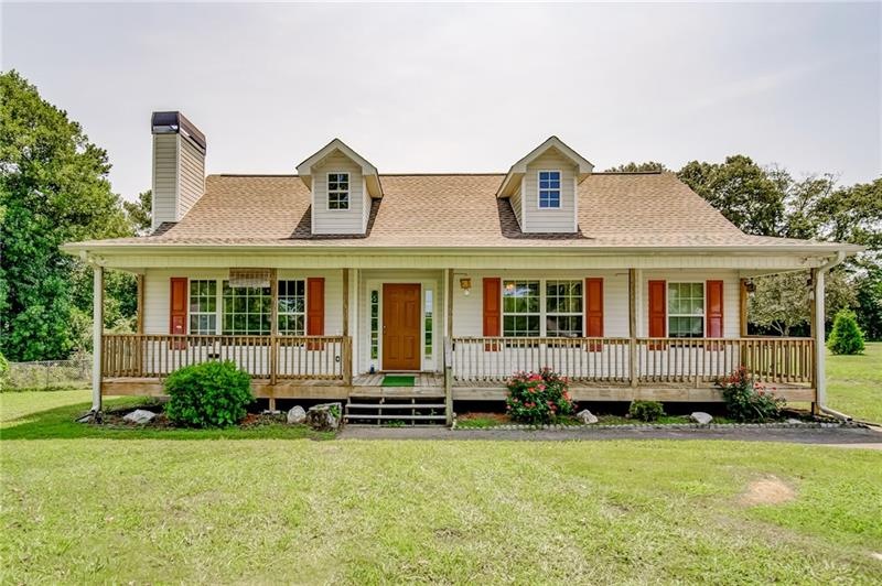 Ranch Style Ranch has a wonderful front porch to e