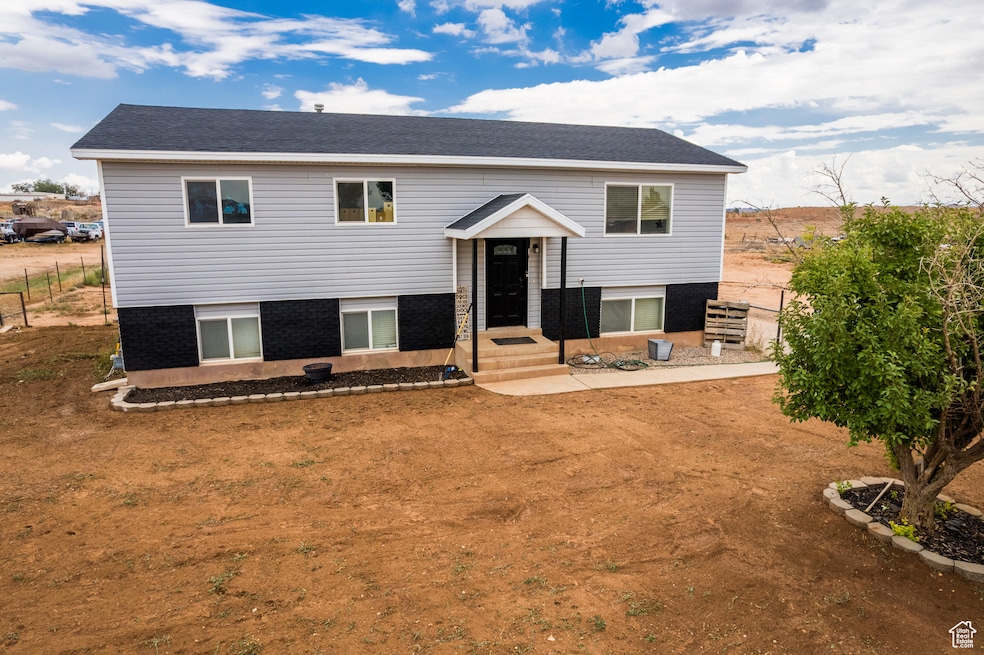 Under Contract $365,000