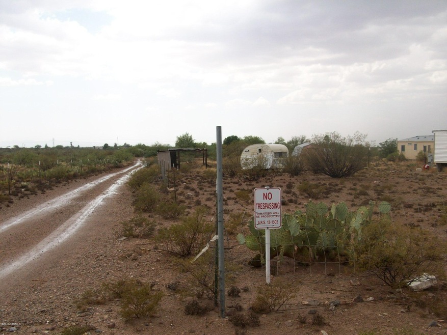 Easement off Sharon Rd