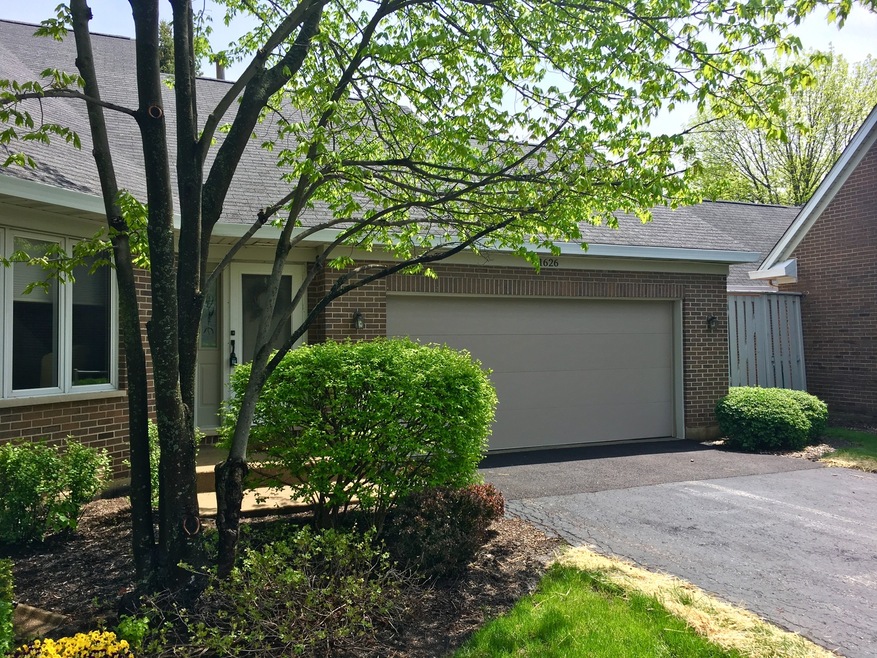 WELCOME HOME! 1626 e. Avon ct, arlington heights!