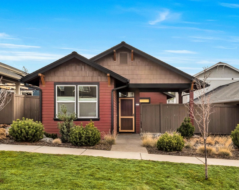 611 NE Vail Lane- 1