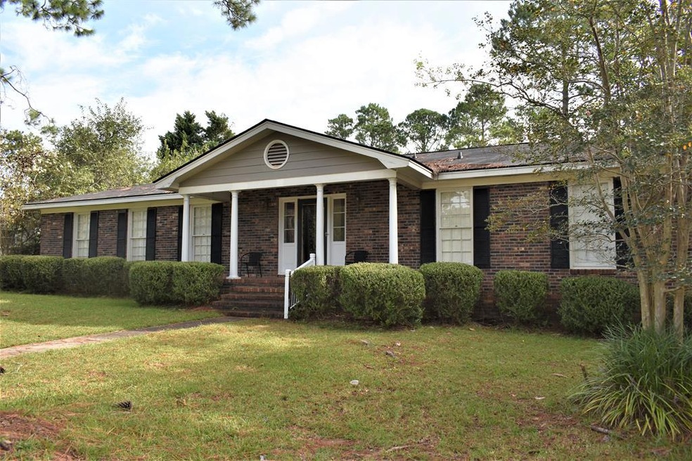 1824 Lullwater Rd, Albany, GA 31707 - photo 1