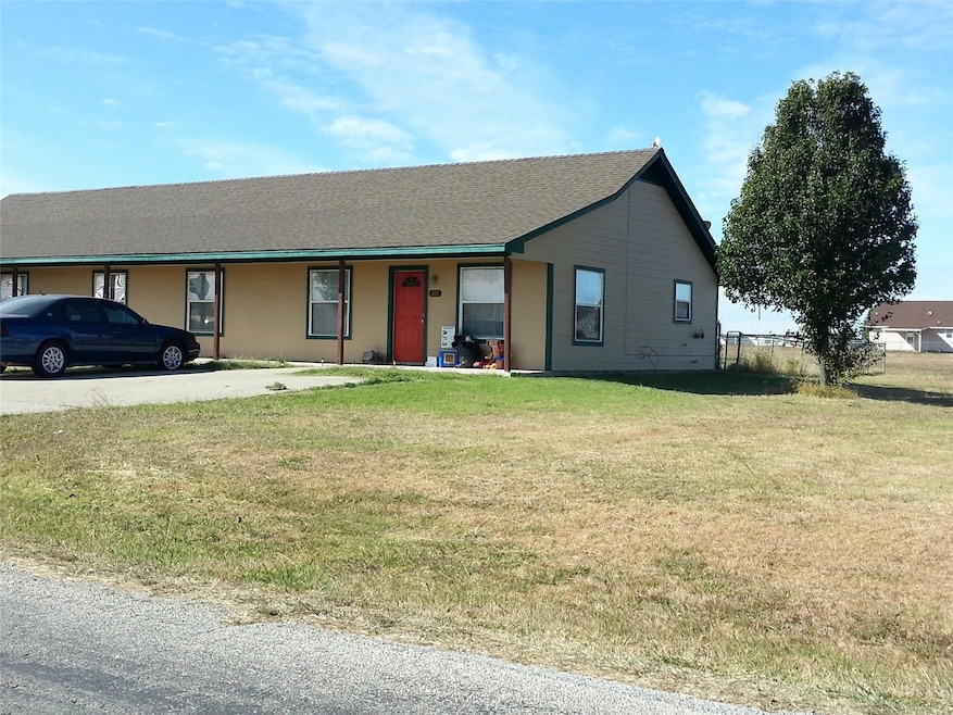 200 Blue Bell Ct, Weatherford, TX 76088 - photo 1