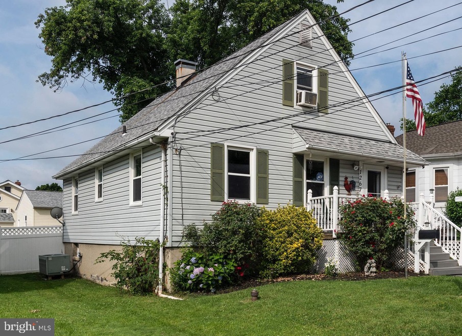 1267 Maple Ave, Halethorpe, MD 21227 - photo 1